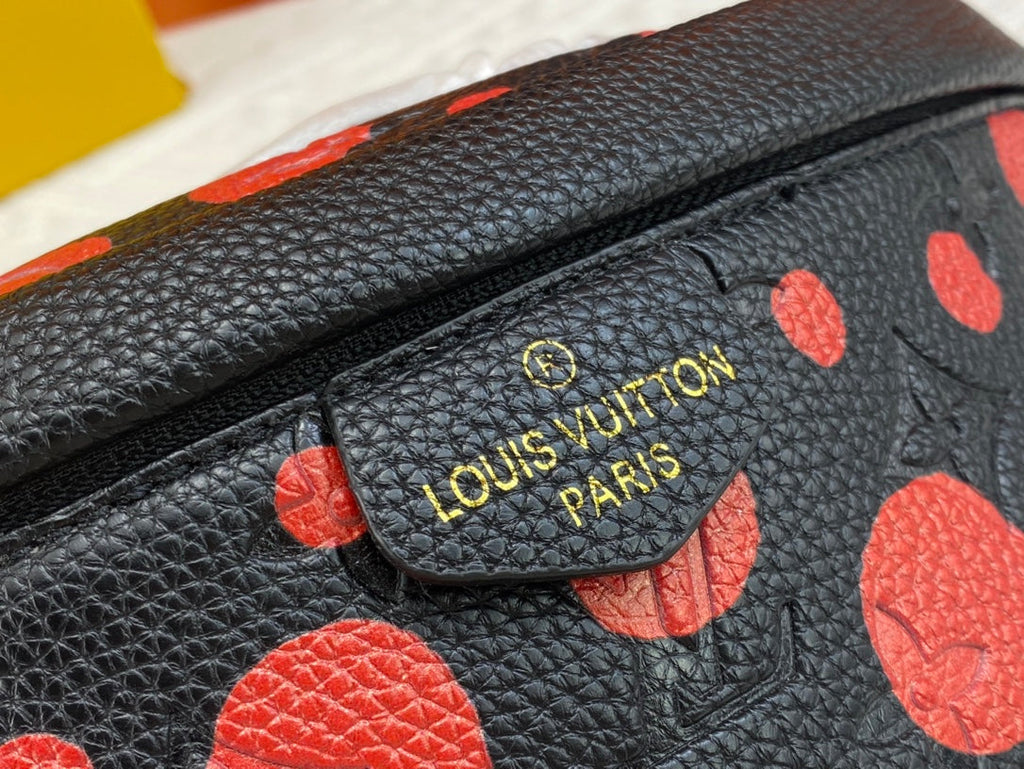EN - Luxury Bags LUV 831