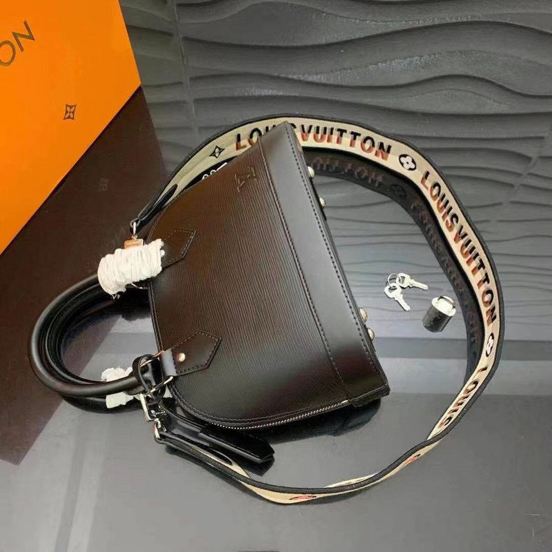 LOV2 Bags - Luxurious Bags  2560