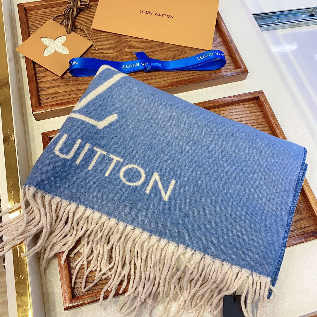 EN - Luxury LUV  Scarf 035
