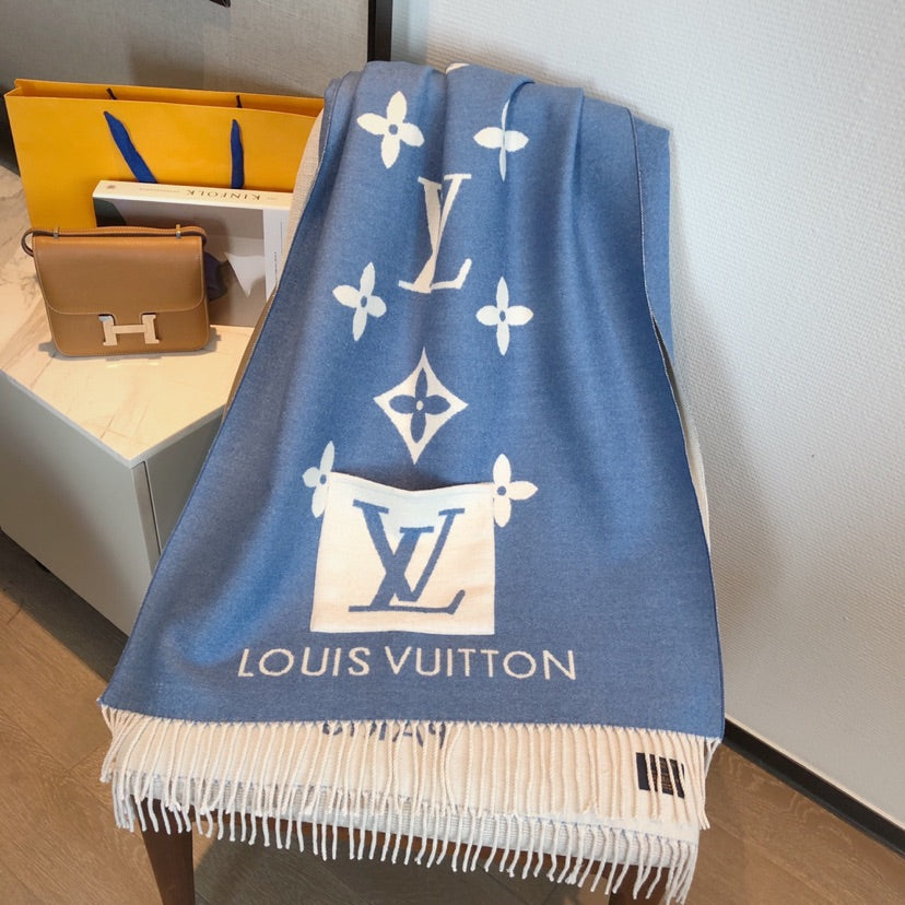 EN - Luxury LUV  Scarf 013