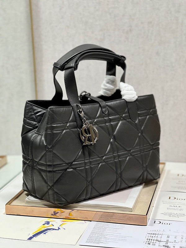 ELE - Dir Bags - 1583