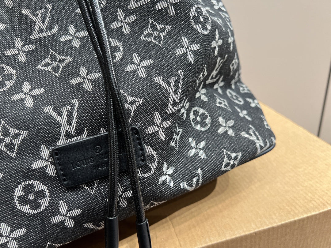 EN - Luxury Bags LUV 753