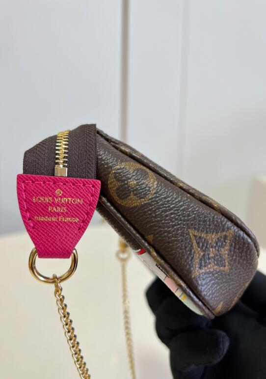 SAMC - LOV Bags - 1482