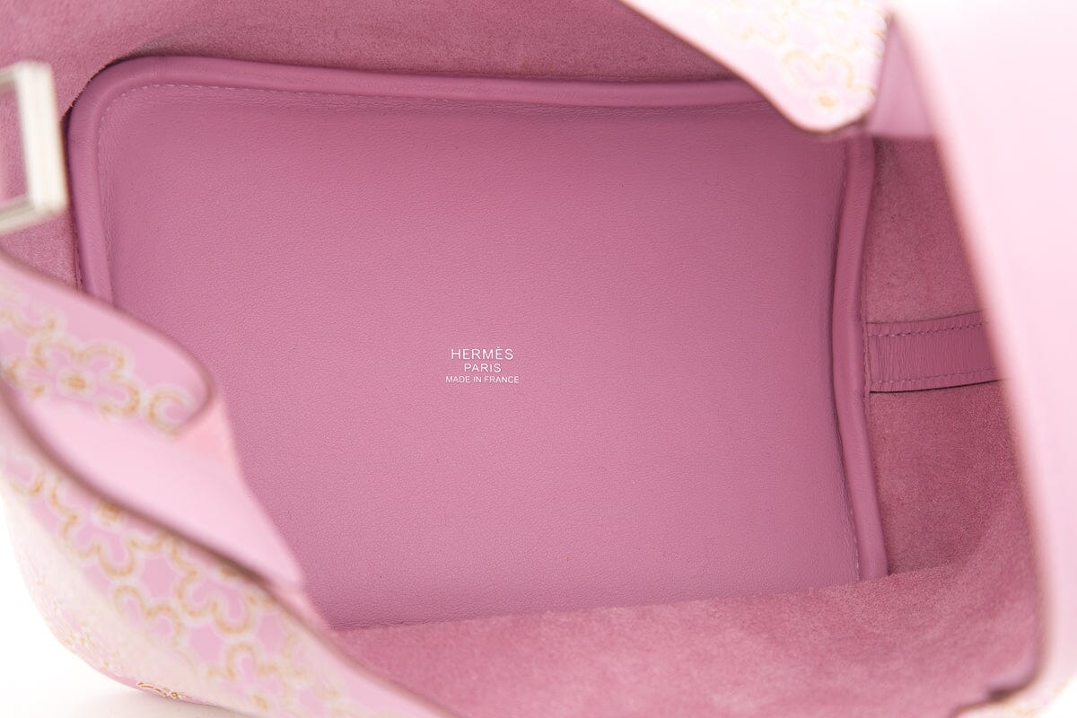 HermÃƒÆ’Ã‚Â¨s 2022 Lucky Daisy Pink Picotin 18cm Handle Bag