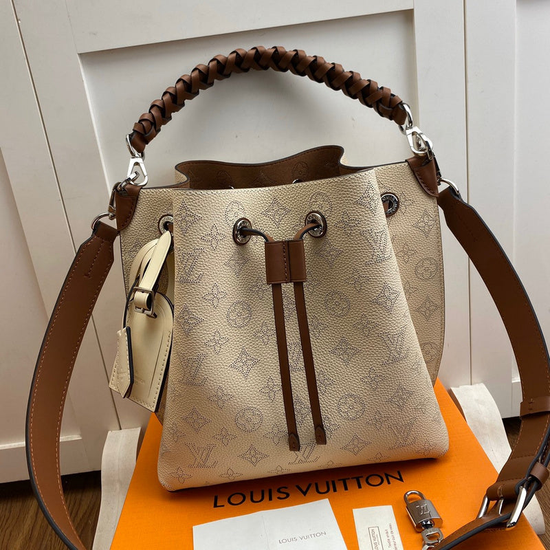 LOV2 Bags - Luxurious Bags  1835