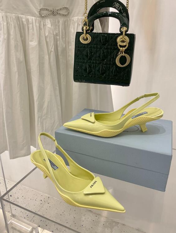 GlamyWomen Shoes - 675