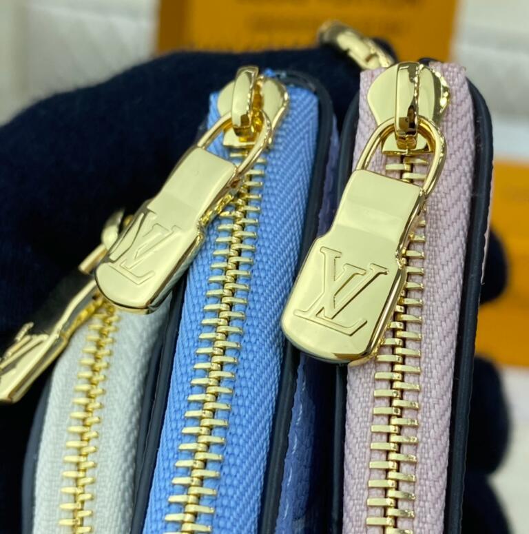 SAMC - Mix Wallets - 085
