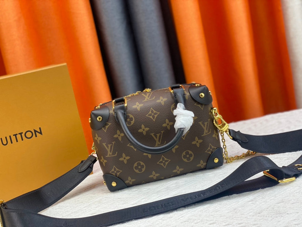 EN - New Arrival Bags LUV 662