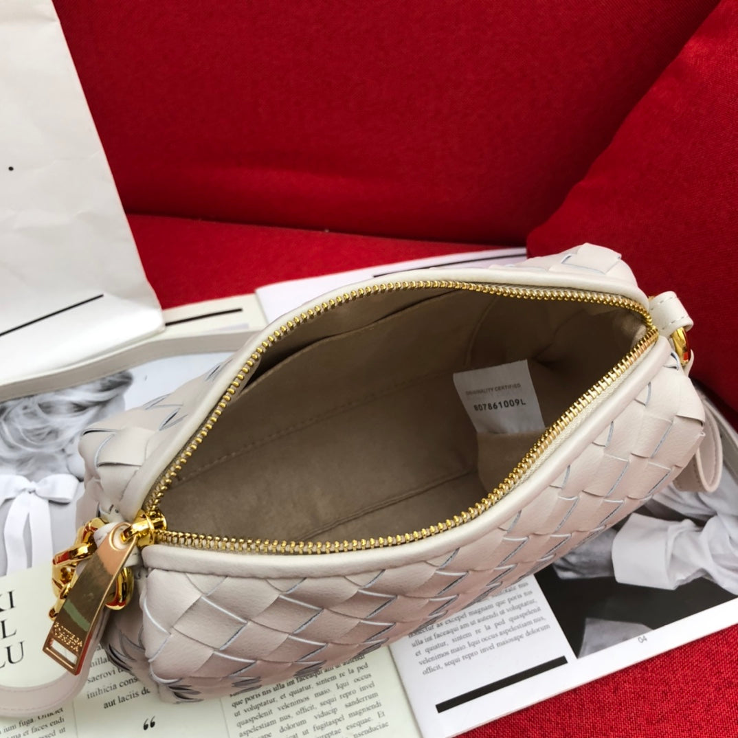GLAMI Crossbody Bag White, For Women, Bags 9.4in/24cm