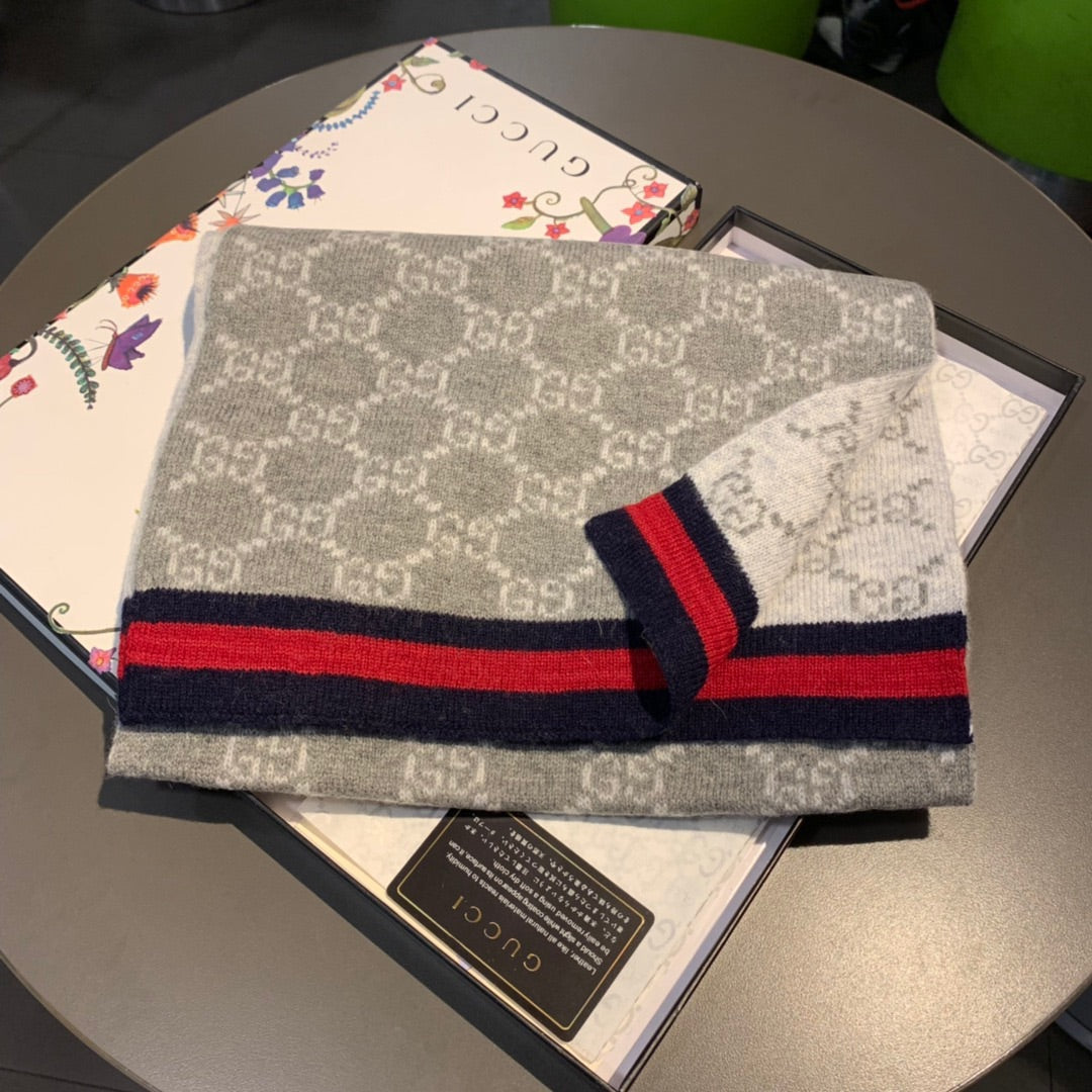 EN - Luxury GCI Scarf 008