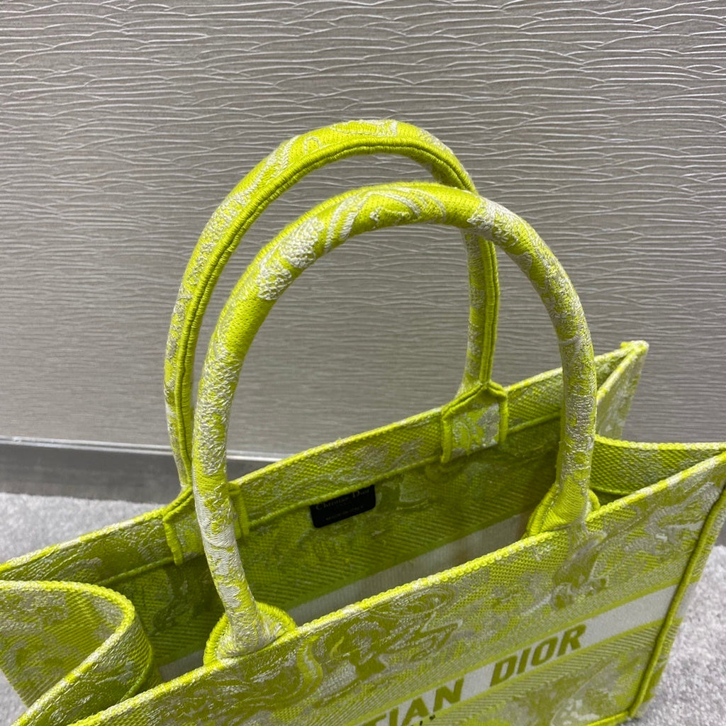 GLAMI MeGLAMIum Book Tote Lime Toile de Jouy Reverse Embroidery For Women 36cm/16.5in CD