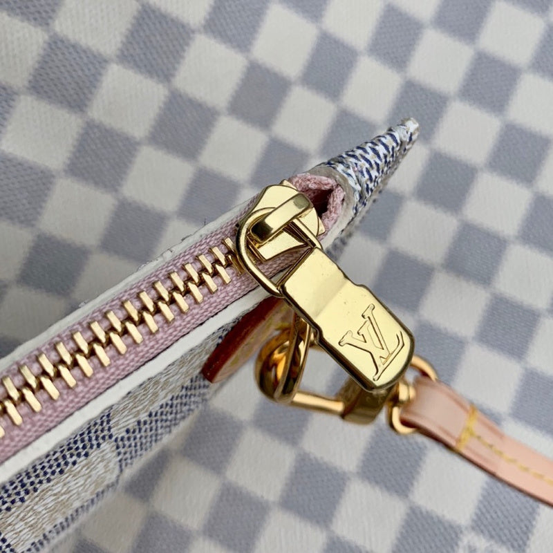 LOV2 Bags - Luxurious Bags  2847
