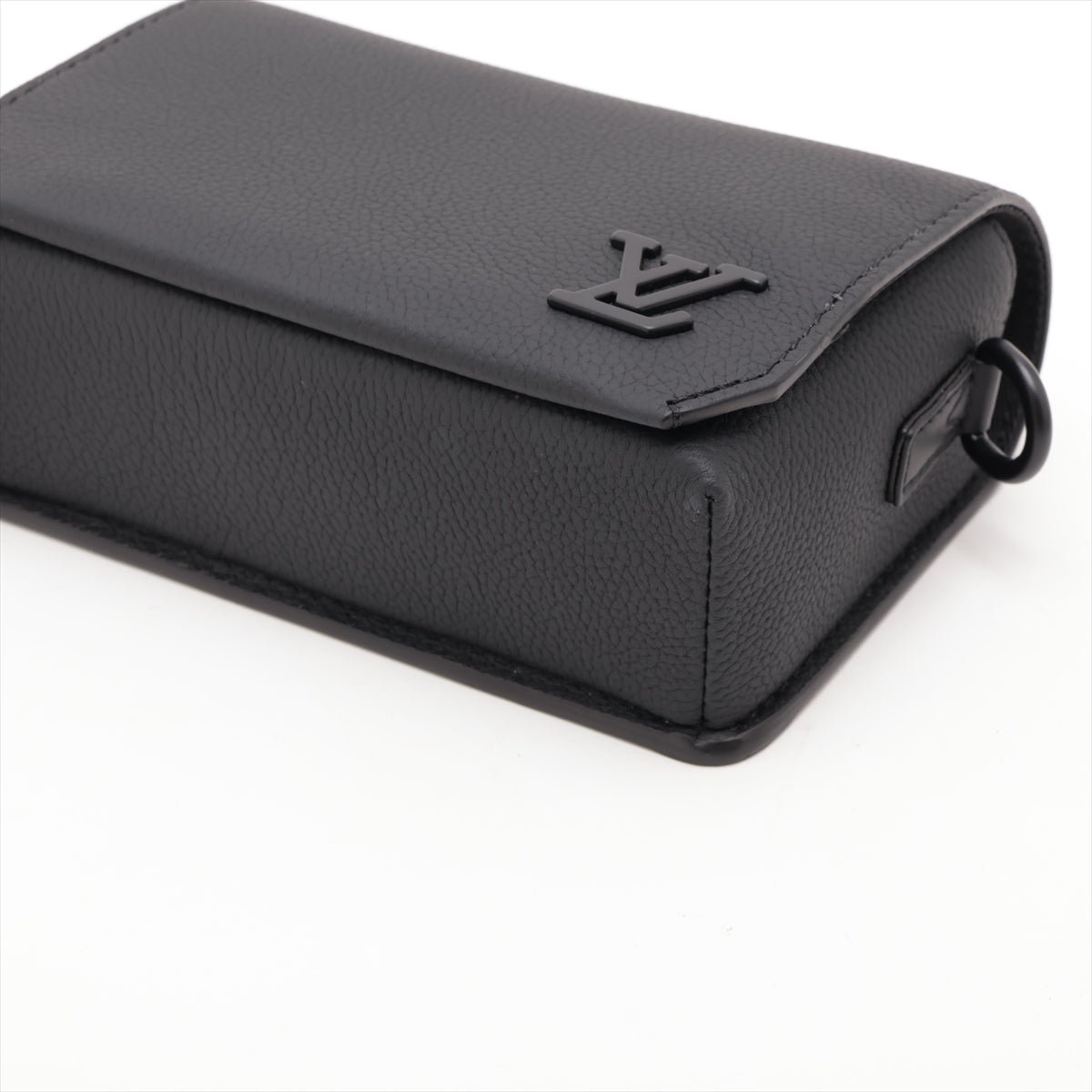 Louis Vuitton LV Aerogram Fastline Wearable Wallet M82085  Responsive