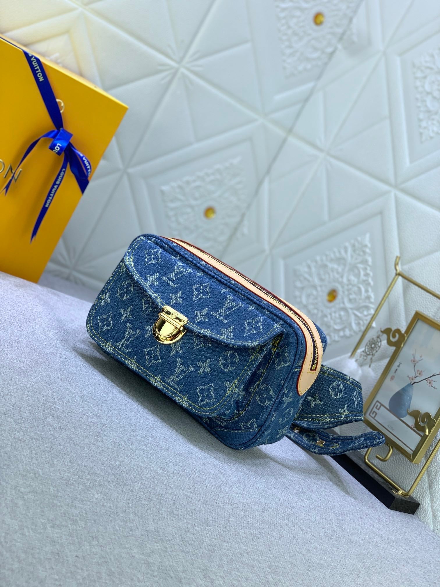 EN - New Bag LUV 639