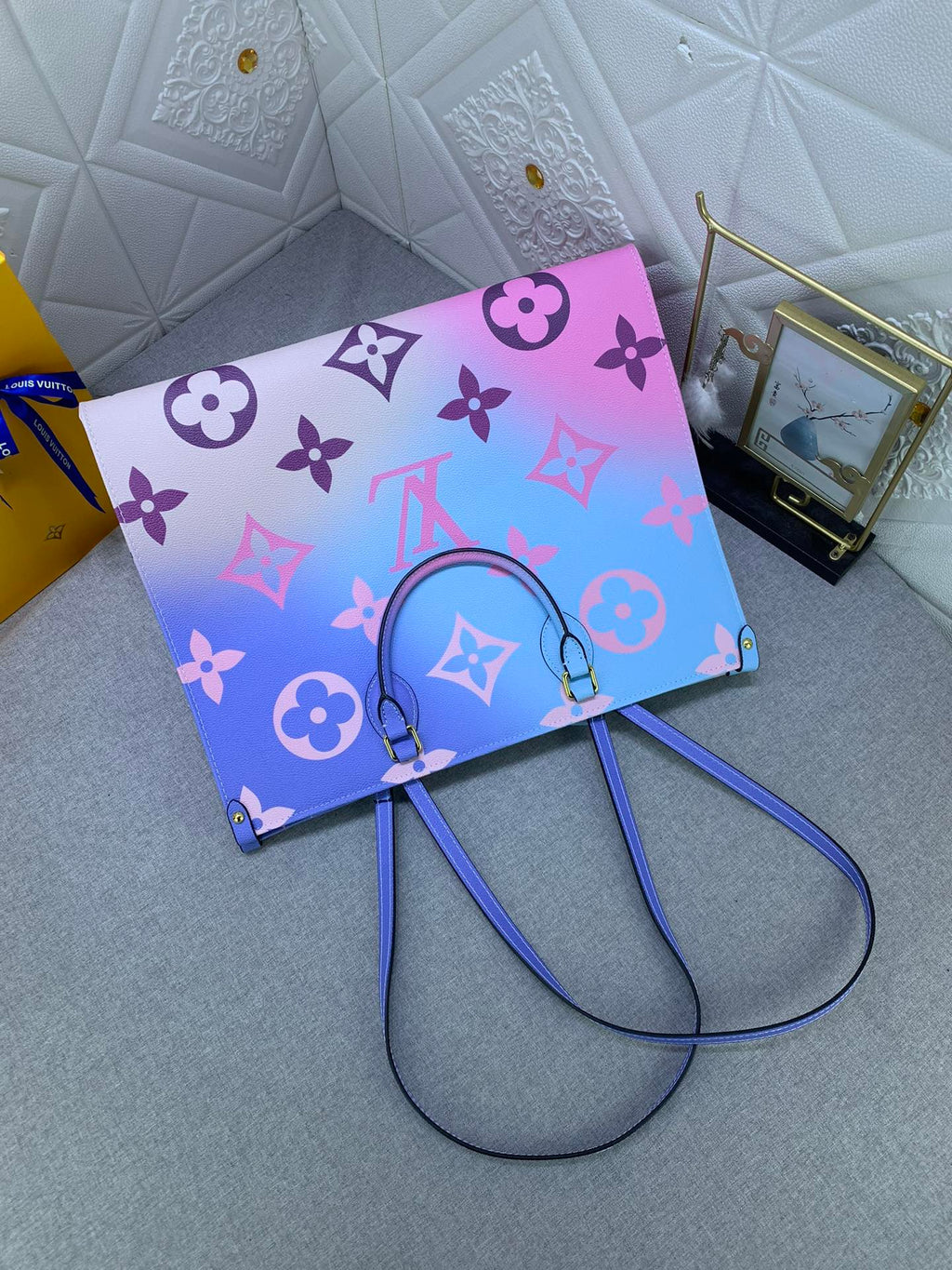 EN - Luxury Bags LUV 748