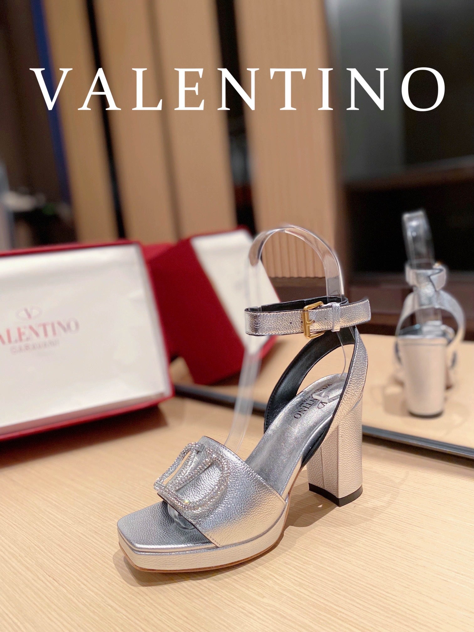 Valentino Garavani Strap Heeled Sandals With V Logo Crystal EmbellisGLAMIent Silver For Women