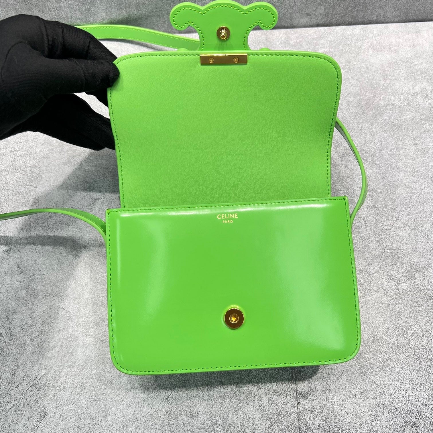 GLAMI Classique Cuir Triomphe Bag Green For Women 9in/22cm