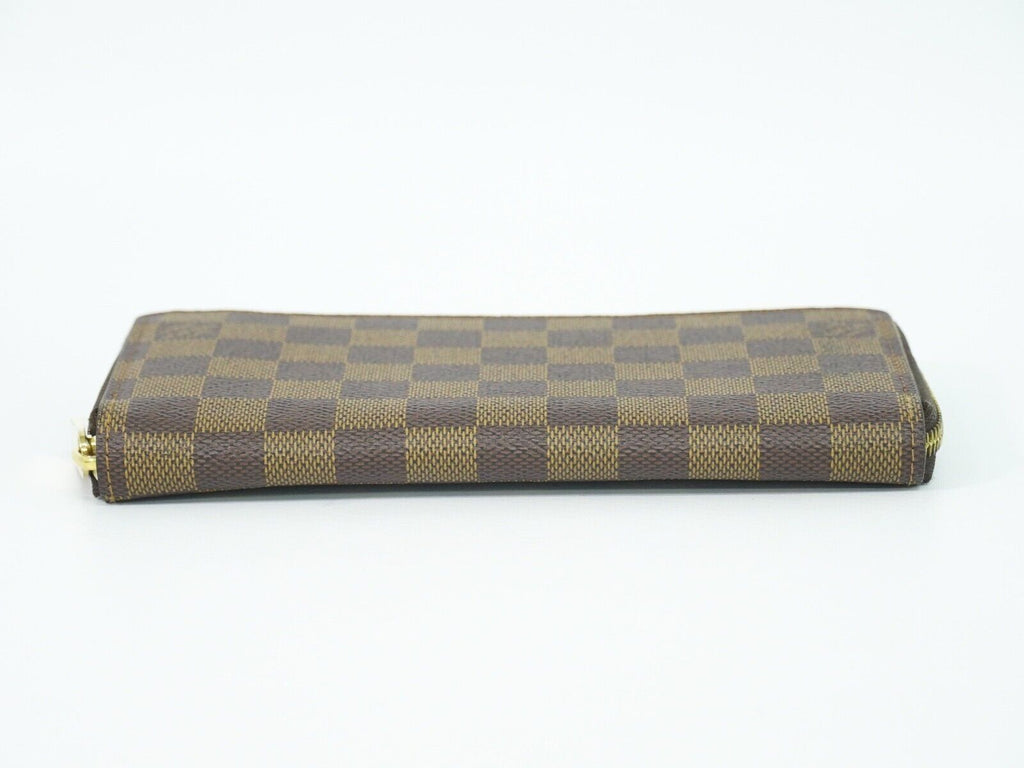 Louis Vuitton Zippy Wallet  Canvas Wallet