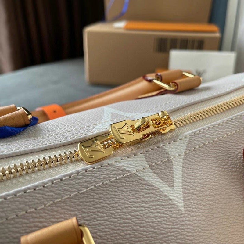 LOV2 Bags - Luxurious Bags  2523