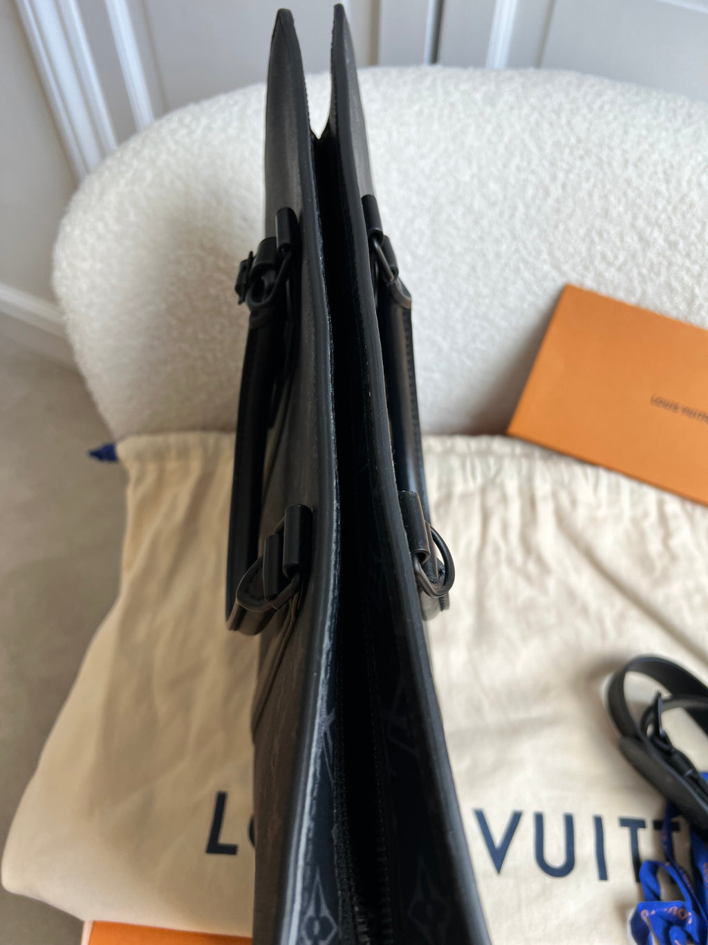 Louis Vuitton Sac Plat Horizontal Zippe Monogram Eclipse (RRP £2060)