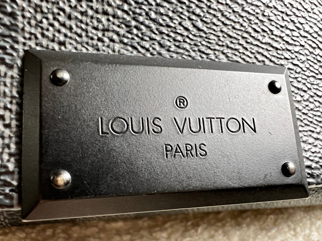 Louis Vuitton PM District Messenger Bag Damier Graphite
