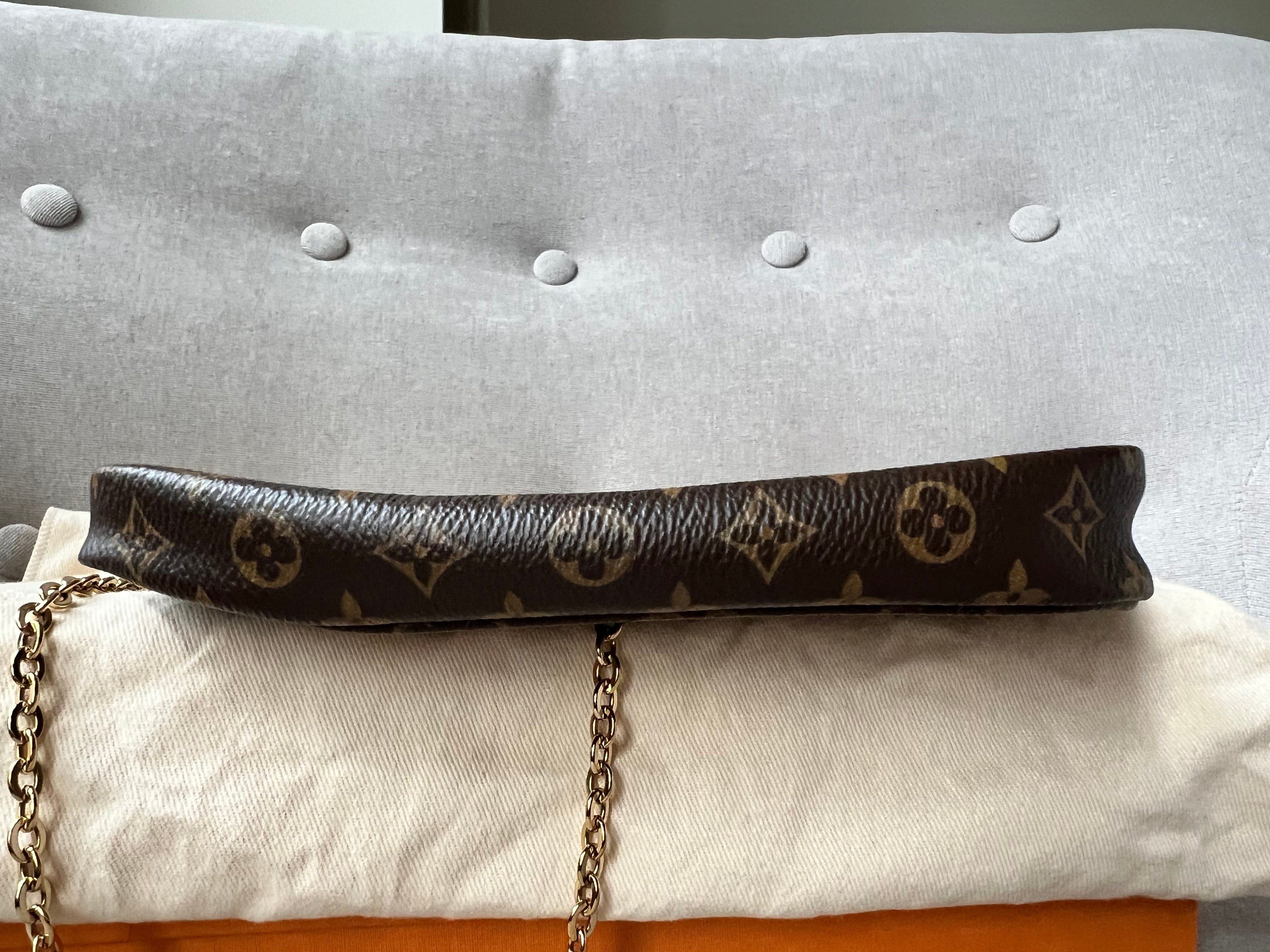 Louis Vuitton Multi Pochette Accessoires Khaki (RRP £1970)