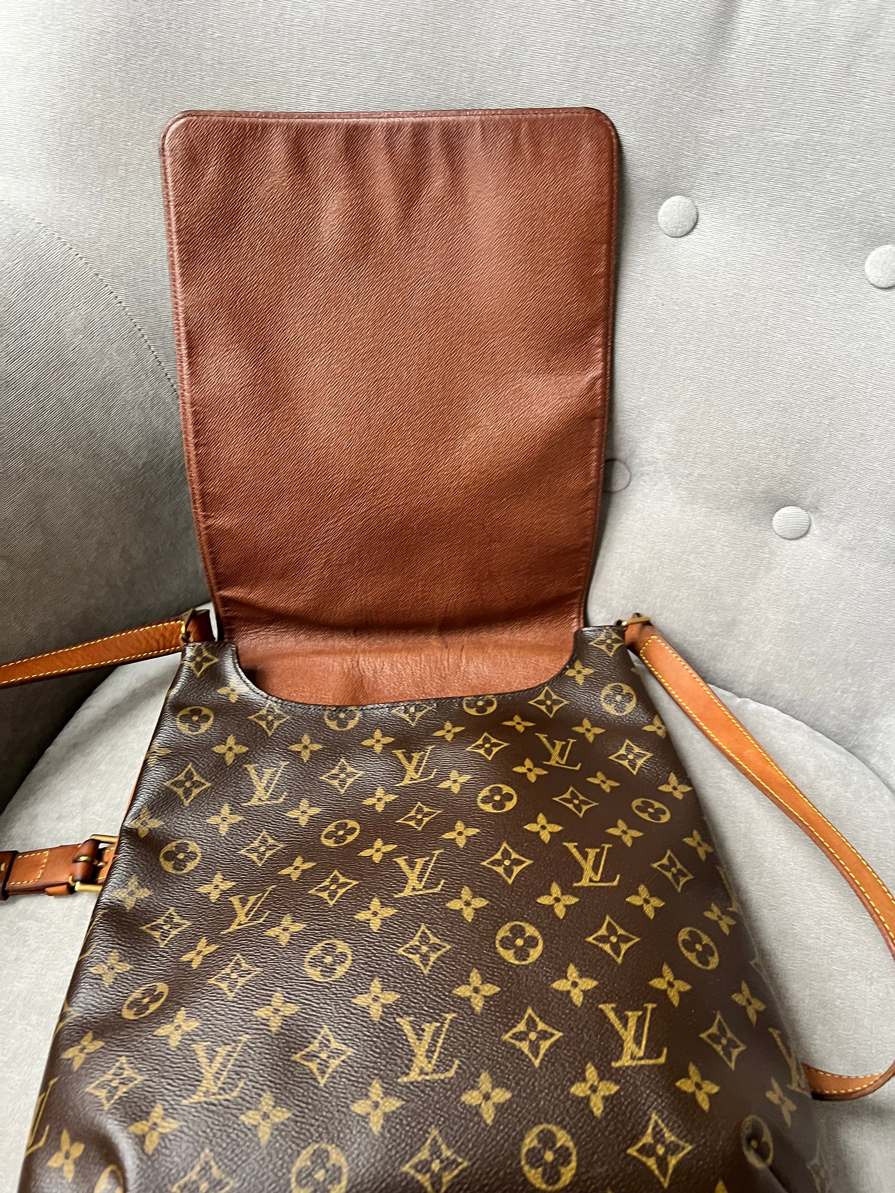 Louis Vuitton Musette Salsa GM