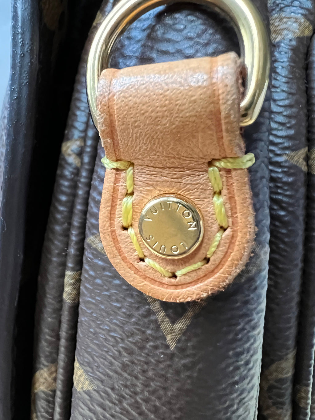 Louis Vuitton Pochette Metis Monogram (RRP £1,970)