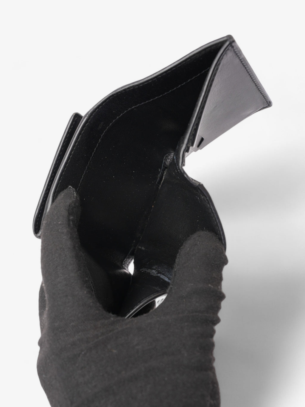 Saint Laurent Monogram Compact Wallet Black / Silver Leather