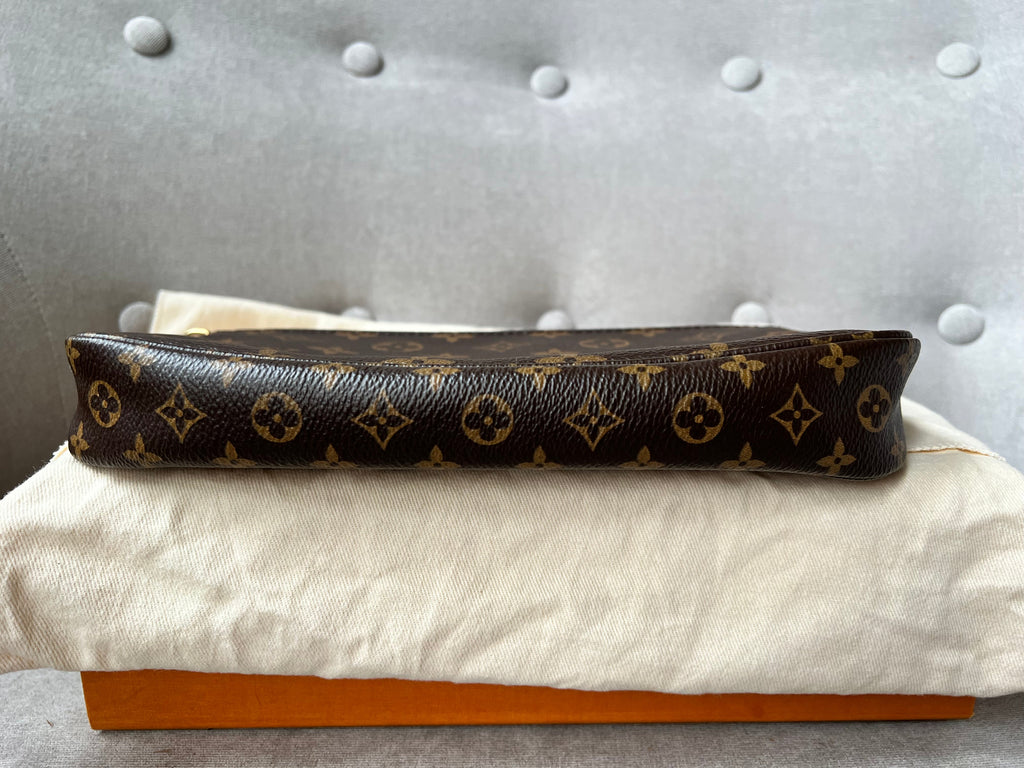 Louis Vuitton Multi Pochette Accessoires Khaki (RRP £1970)