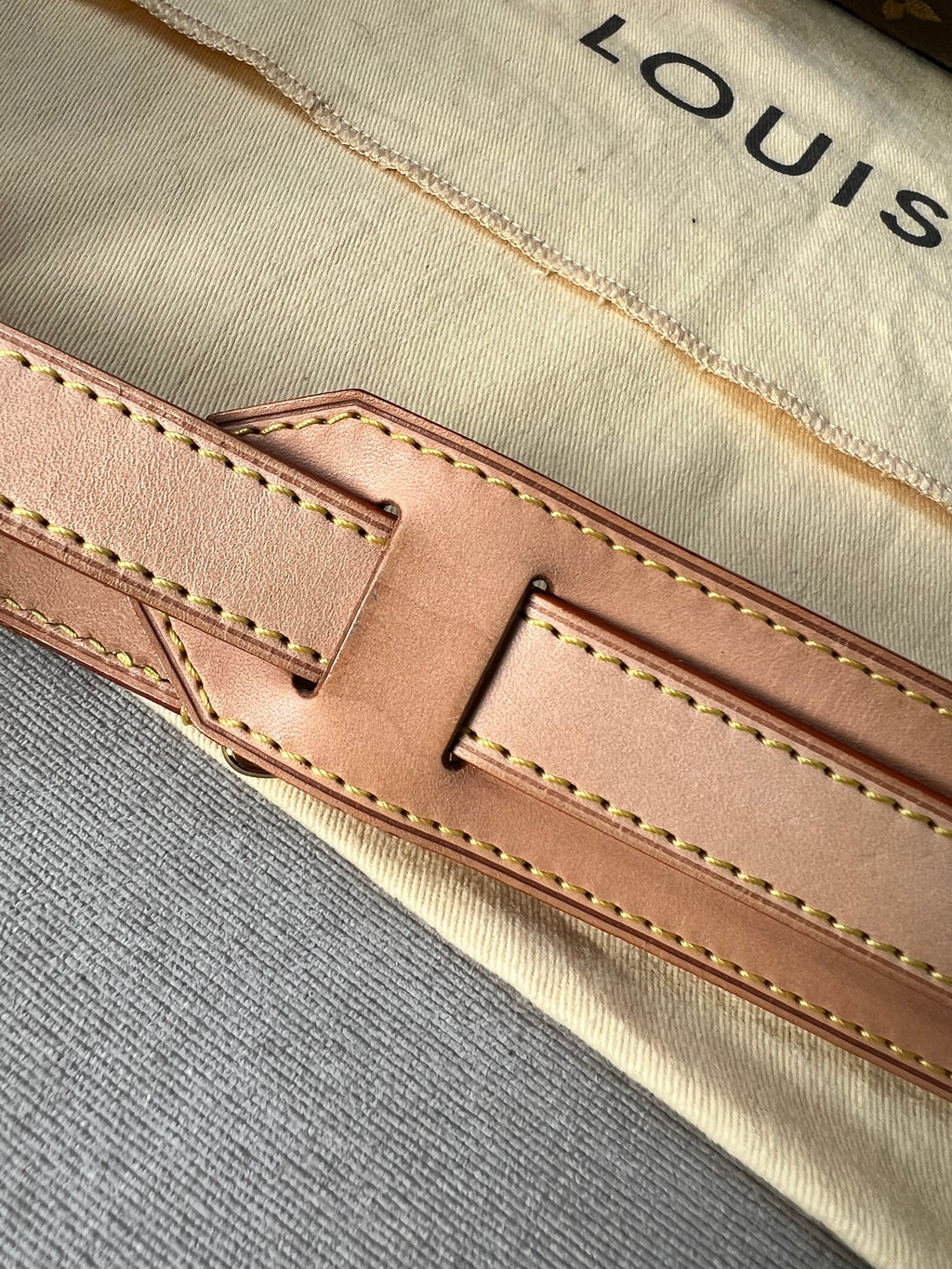Louis Vuitton Retiro Bag Monogram (RRP £1470)