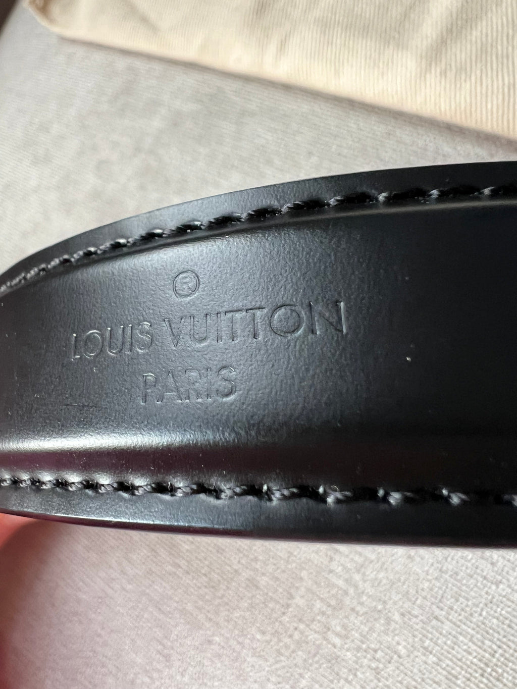 Louis Vuitton Neo Noe Bucket Bag Black Epi (RRP £1,930)