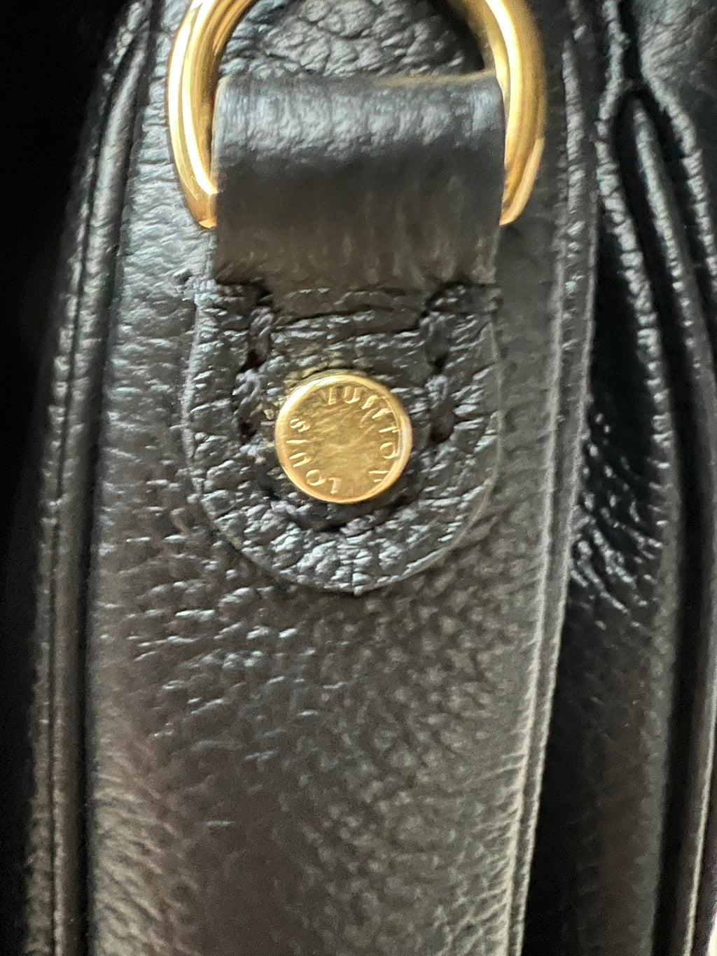 Louis Vuitton Pochette Metis Black Empreinte (RRP £2,110)