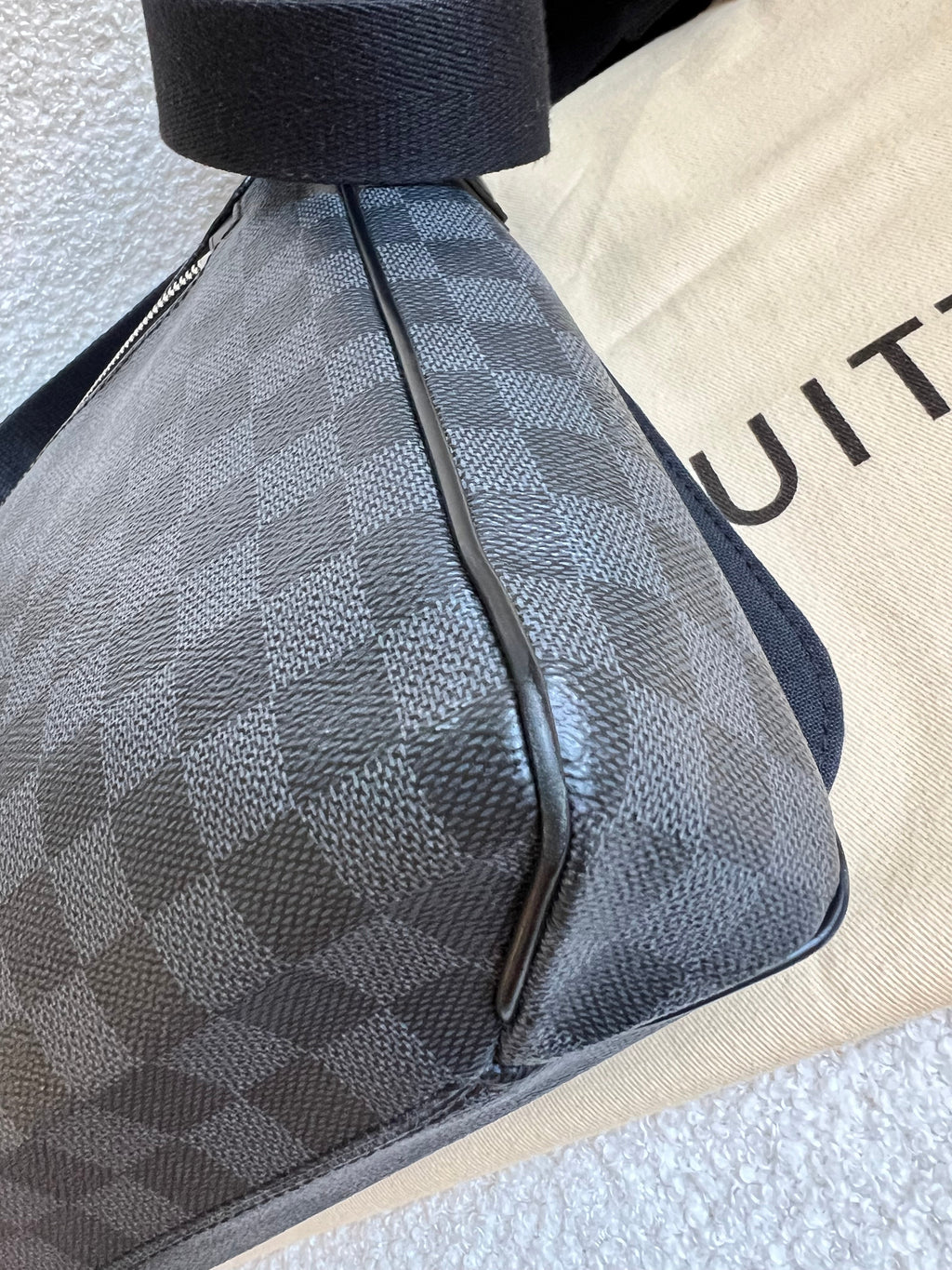 Louis Vuitton PM District Messenger Bag Damier Graphite