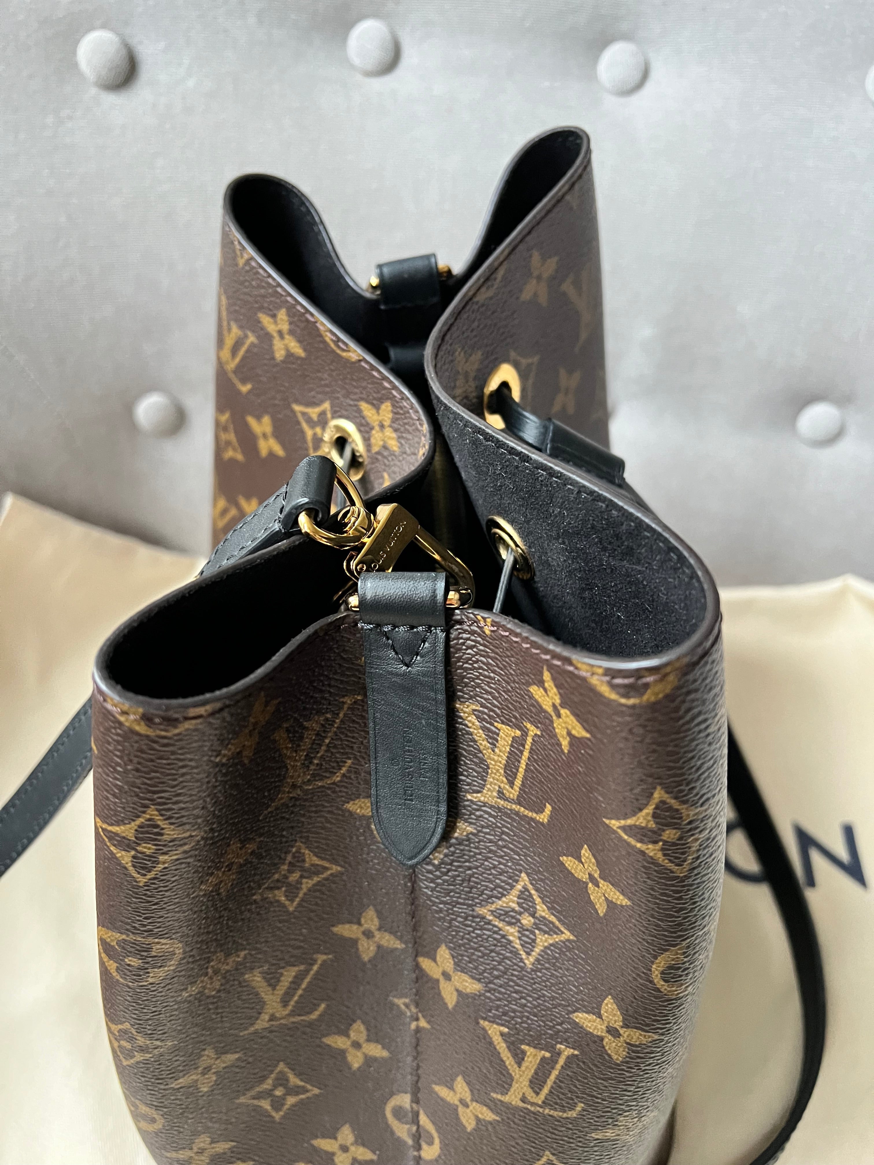 Louis Vuitton Neo Noe Monogram and Black (RRP £1,560)