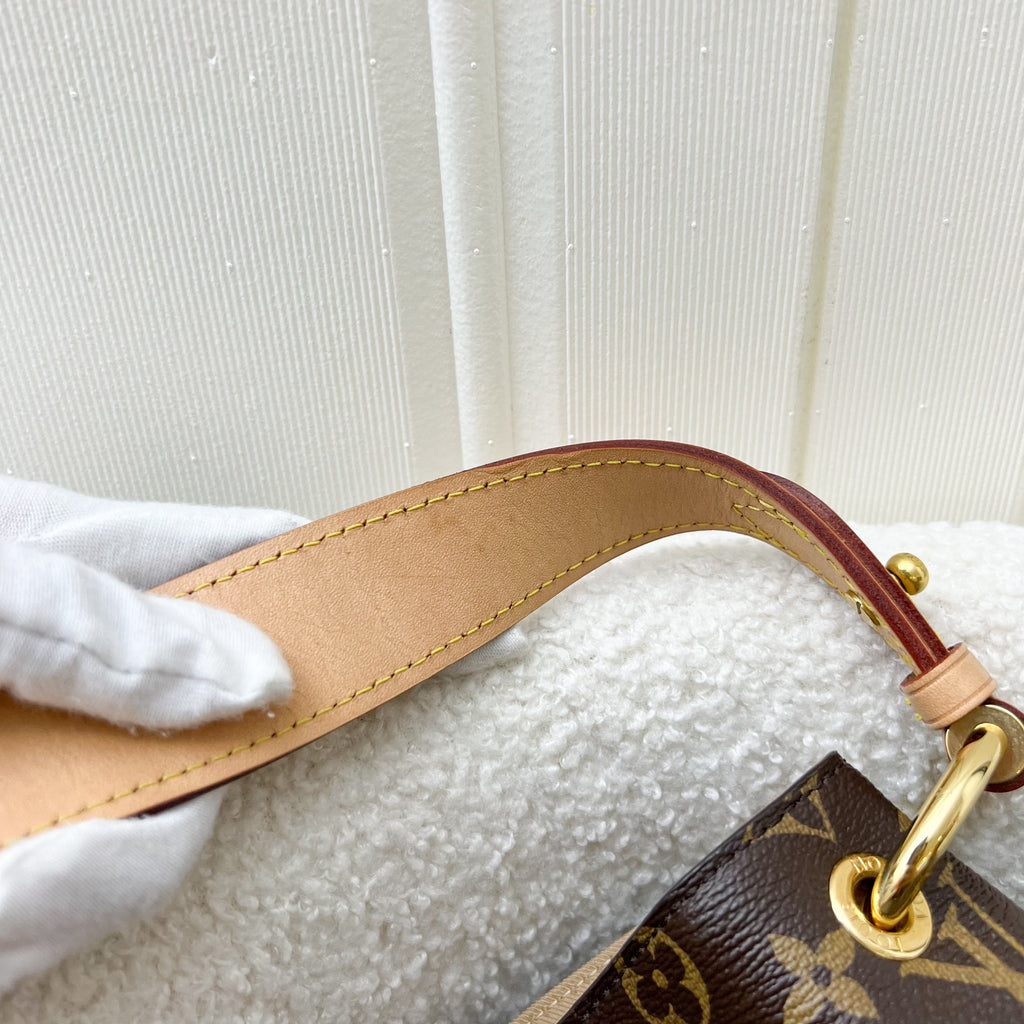 LV Graceful PM in Monogram Canvas and GHW