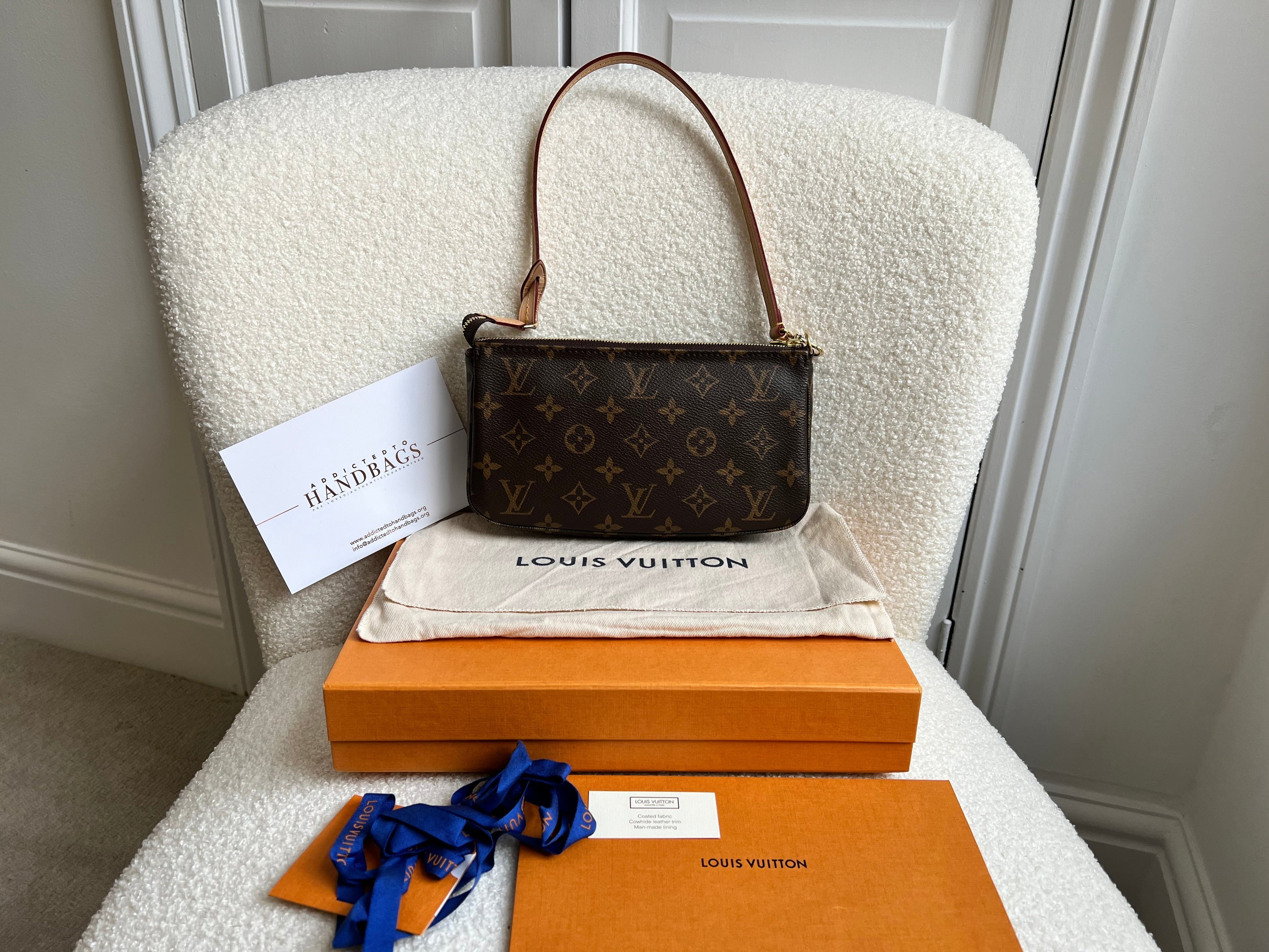 Louis Vuitton Pochette Accessoires Monogram (RRP £970)