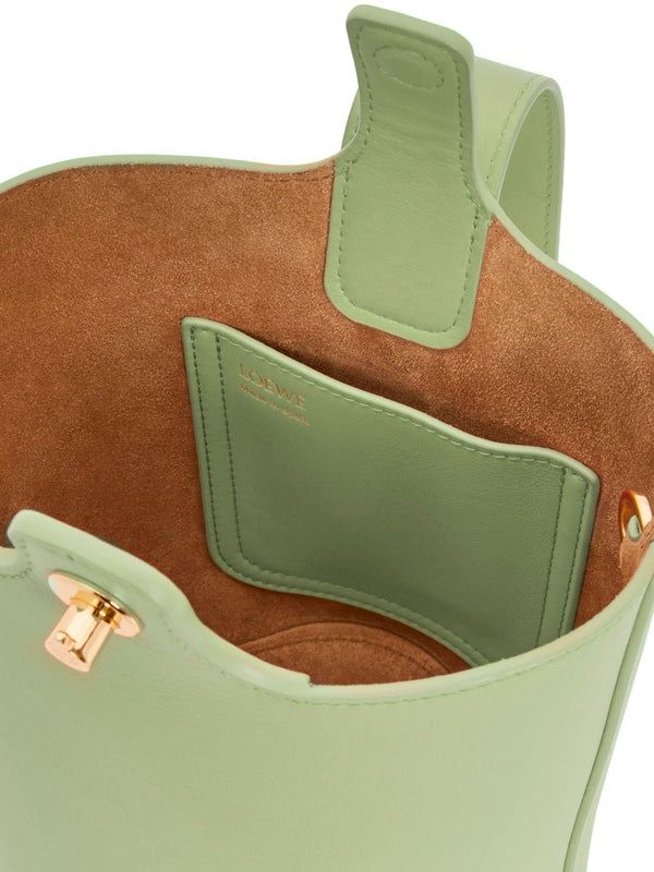 MEDIUM PEBBLE BUCKET BAG