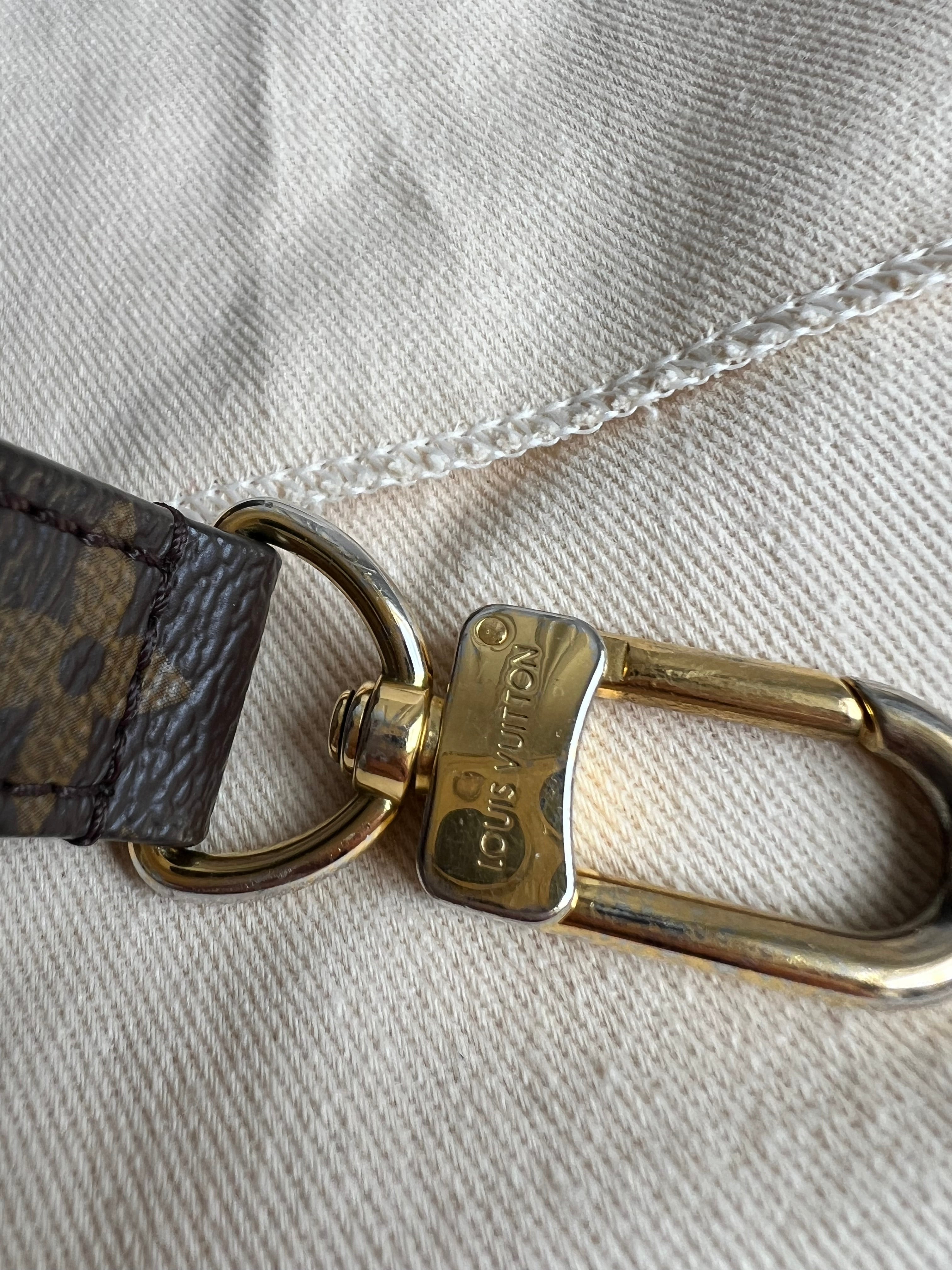 Louis Vuitton Pochette Metis Monogram (RRP £1,970)