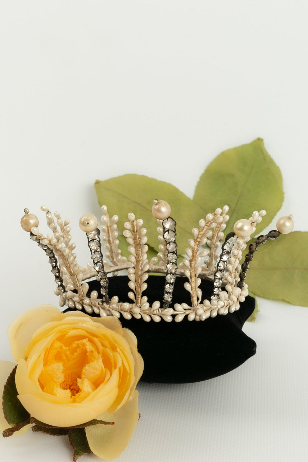 Couronne de perles 1910s