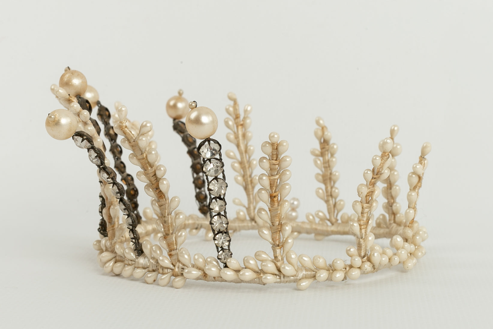Couronne de perles 1910s