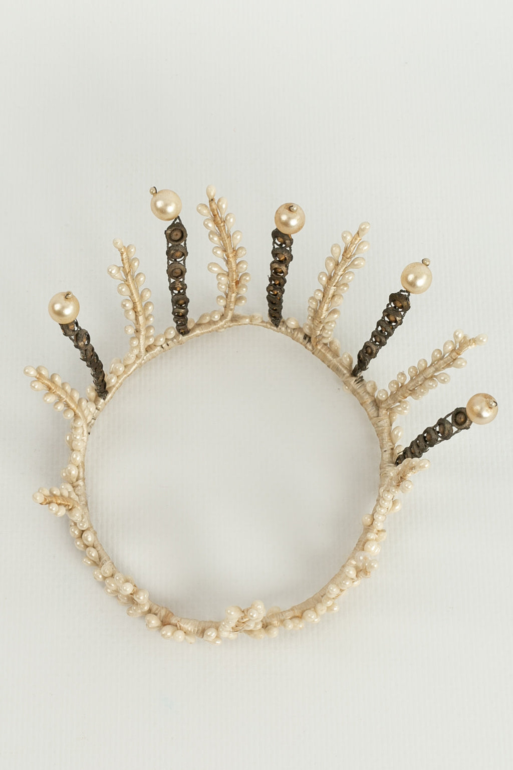 Couronne de perles 1910s
