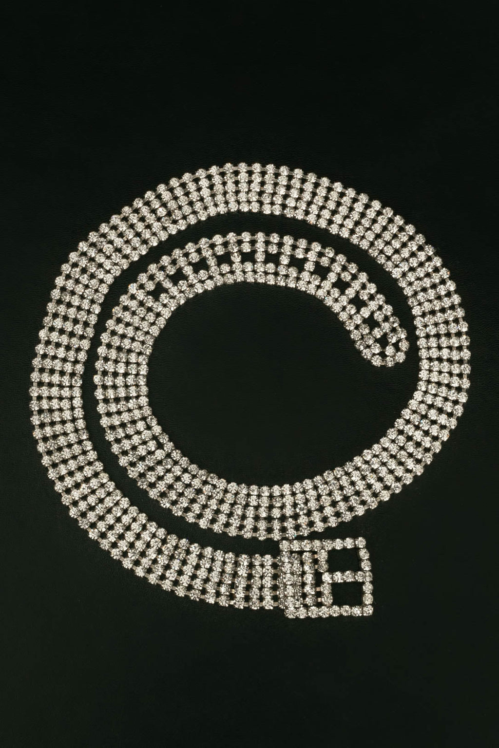 Ceinture en mÃƒÆ’Ã‚Â©tal argentÃƒÆ’Ã‚Â© pavÃƒÆ’Ã‚Â©e de strass.