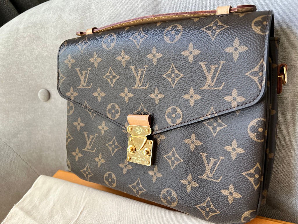Louis Vuitton Pochette Metis Monogram (RRP £1,970)