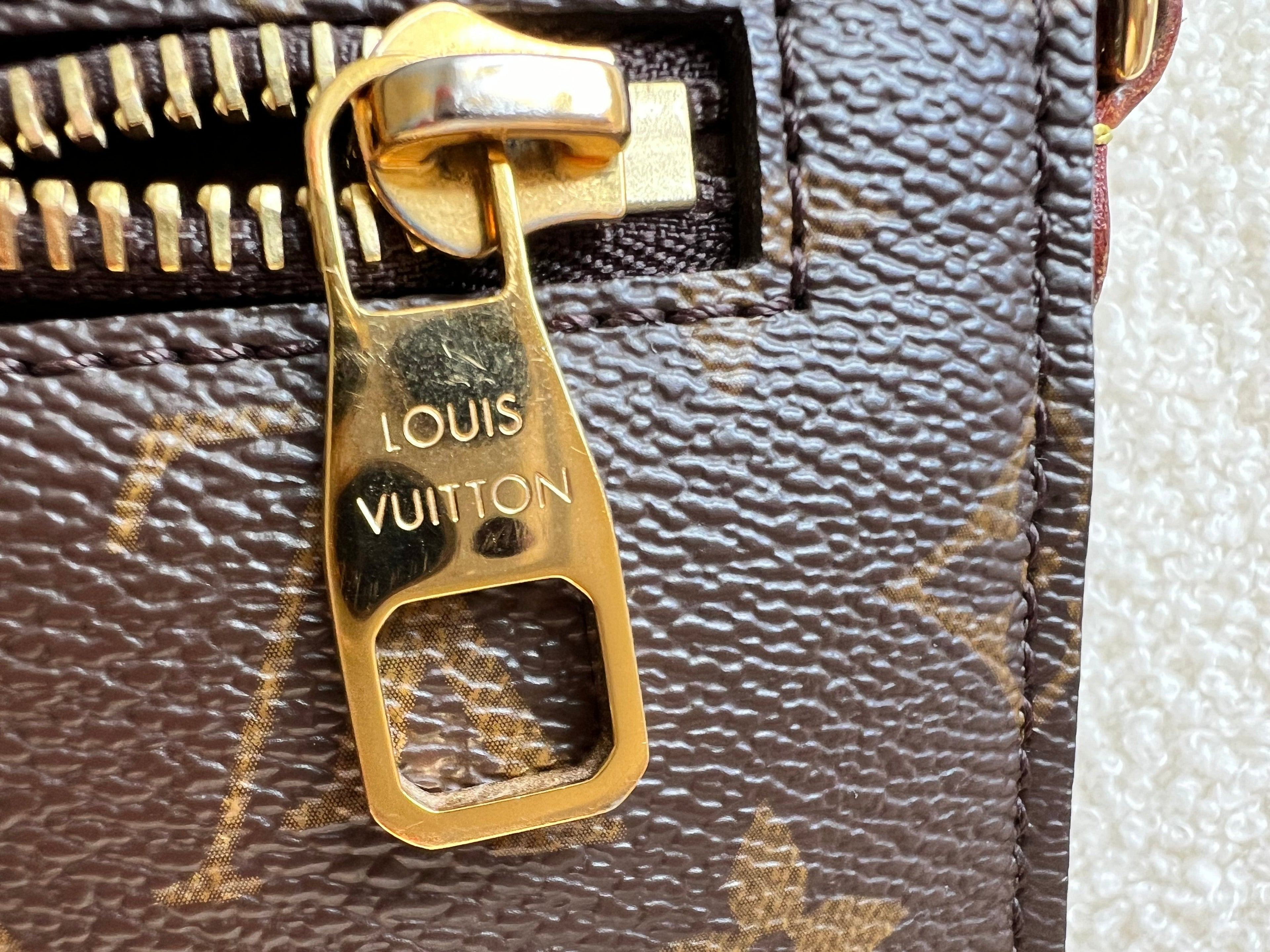 Louis Vuitton Pochette Metis Monogram (RRP £1,970)
