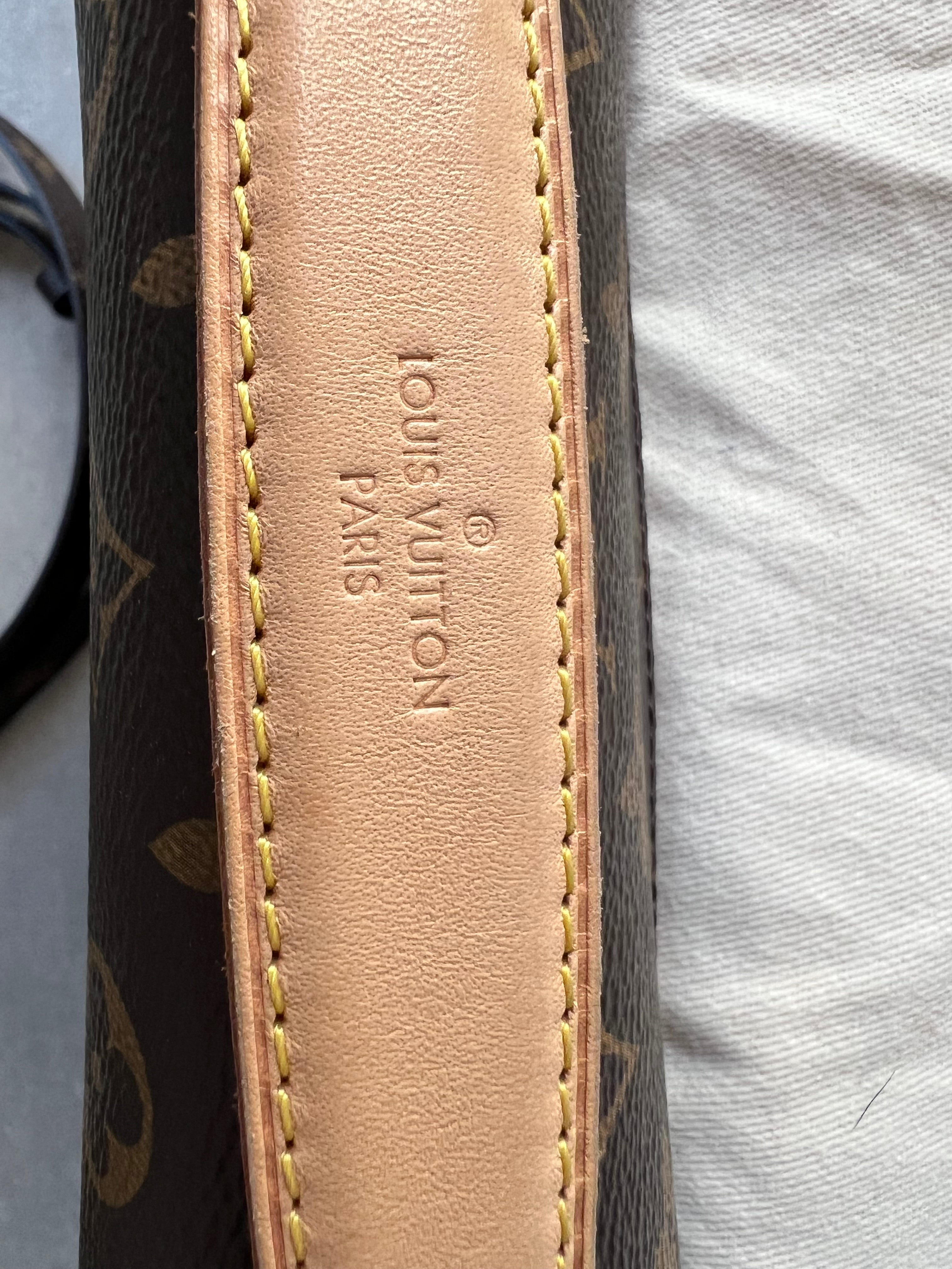 Louis Vuitton Pochette Metis Monogram (RRP £1,970)