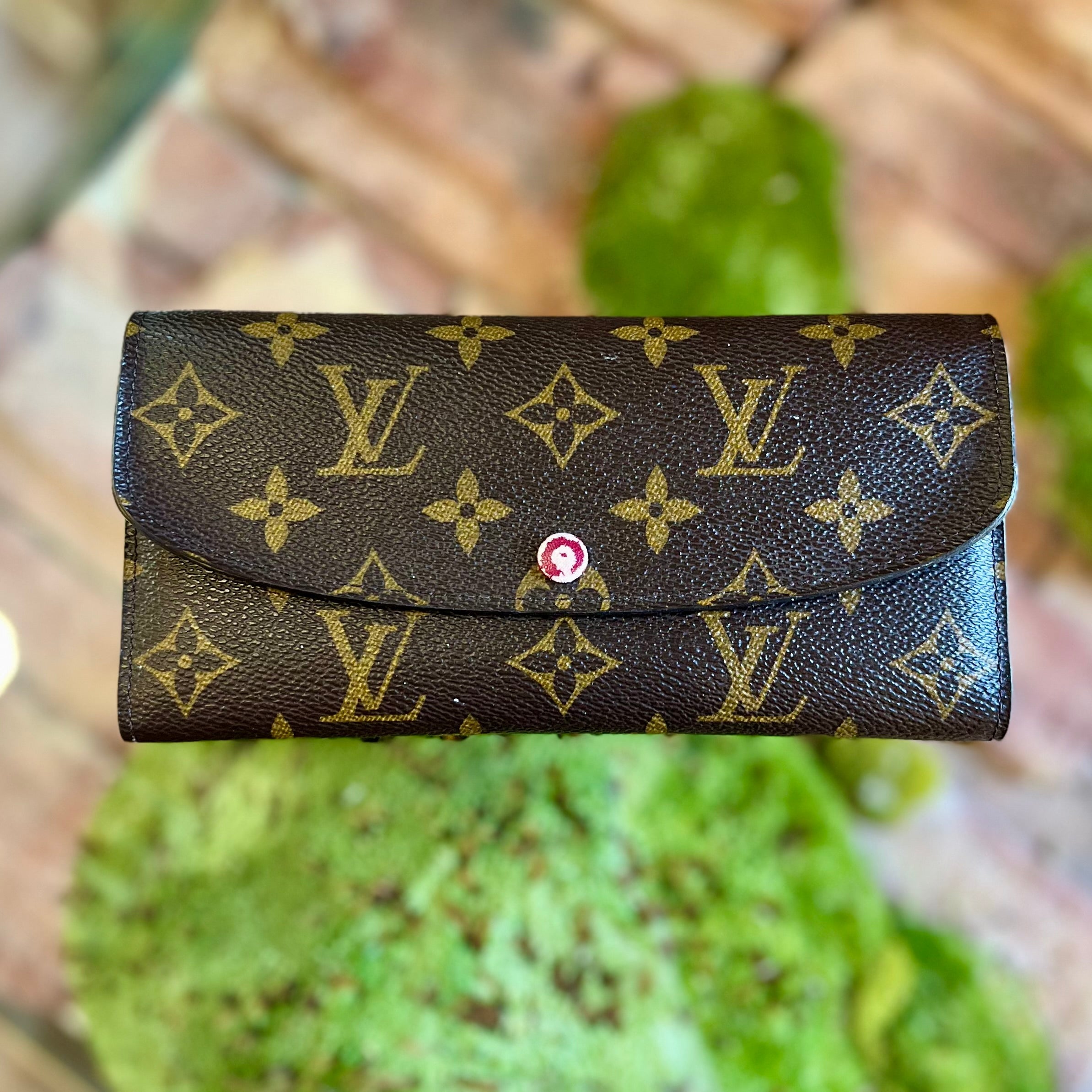 LOUIS VUITTON Emilie Monogram Wallet