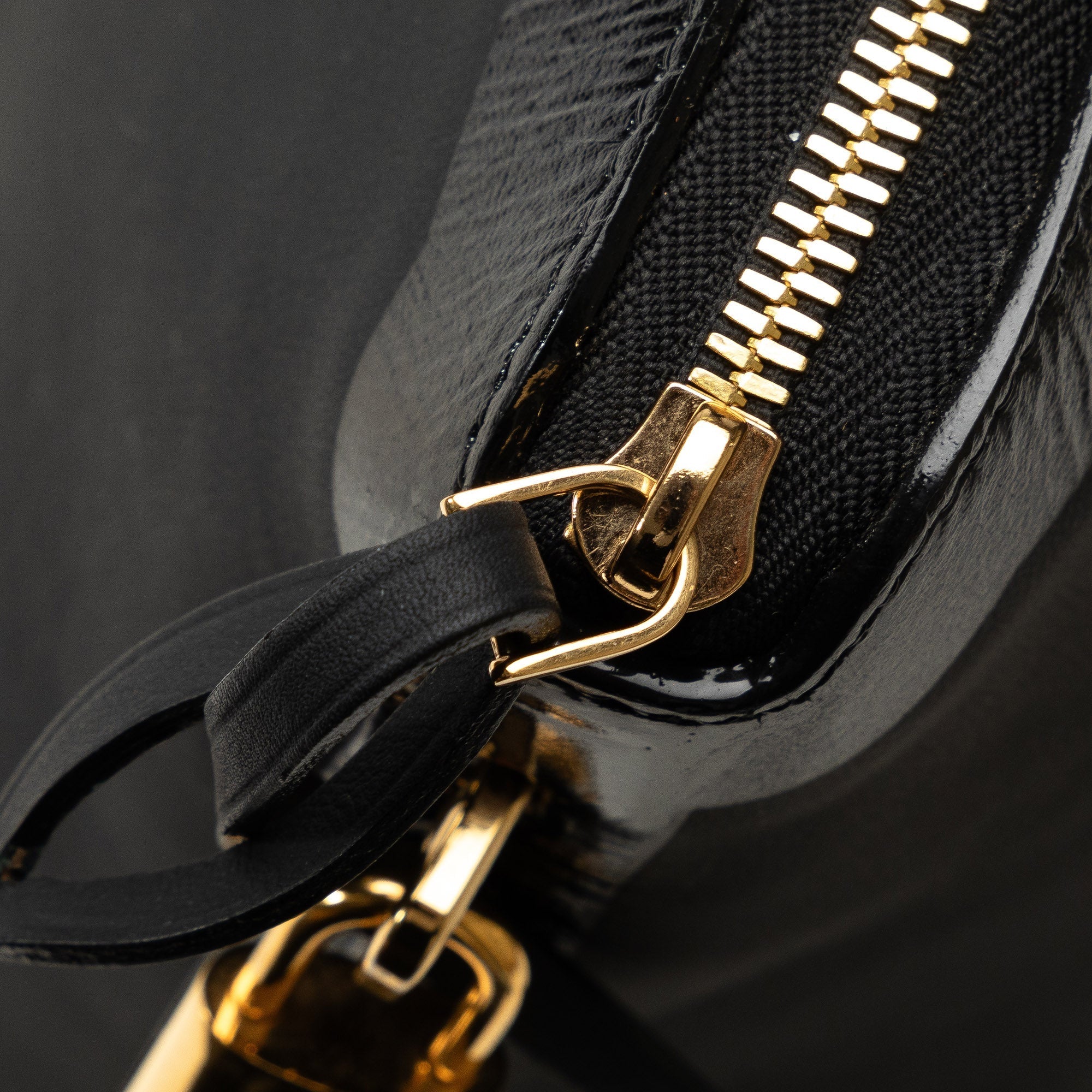 Black Louis Vuitton Cuir Obsession Lockit East-West Handbag