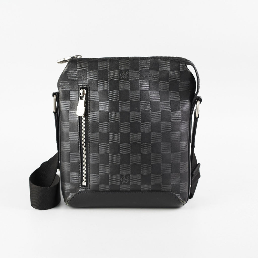 Louis Vuitton Discovery Messenger Damier BB