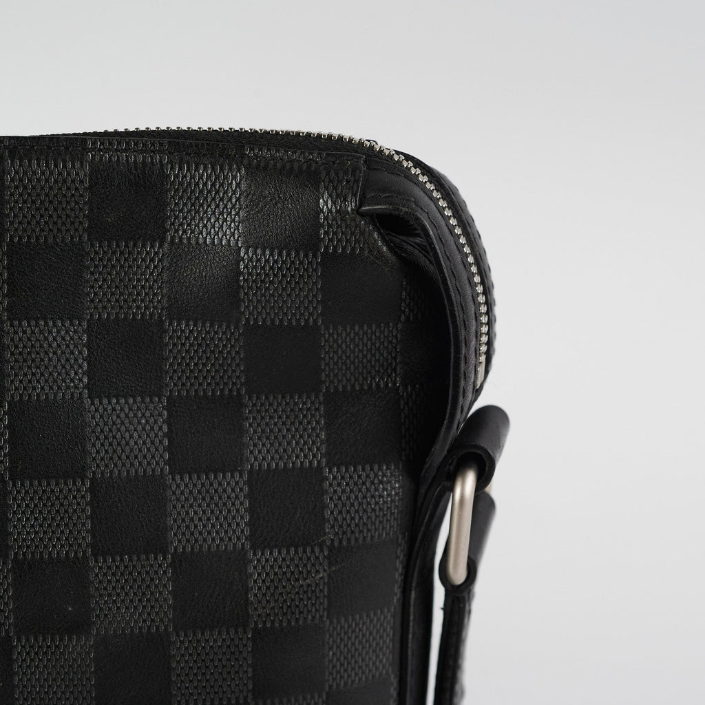 Louis Vuitton Discovery Messenger Damier BB